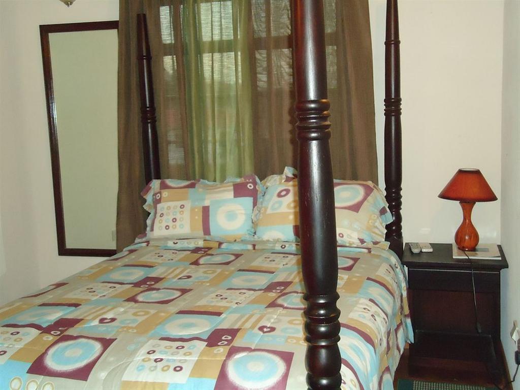 Augusta'S Apartments Rodney Bahía Habitación foto